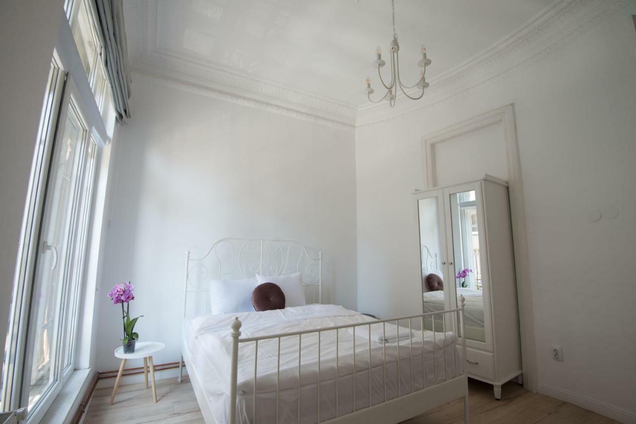 George Enescu Suites Букурещ Екстериор снимка